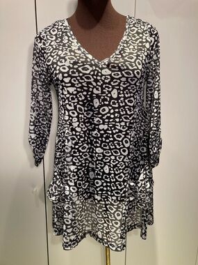 Lynn Ritchie silver tunic set cami top Print V-Neck XS black grey